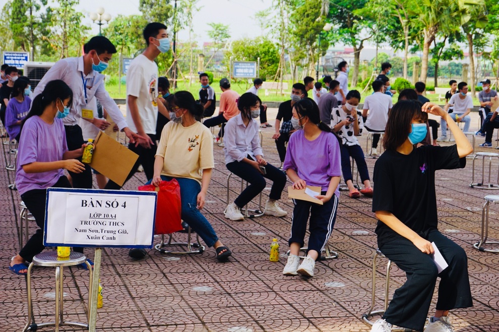 Trường nghề hỗ trợ hơn 1 tỷ đồng chia sẻ khó khăn với sinh viên mùa dịch - 4 Trường nghề hỗ trợ hơn 1 tỷ đồng chia sẻ khó khăn với sinh viên mùa dịch - 4