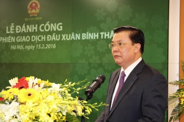 Hơn 300.000 tỷ đồng "đổ" vào chứng khoán năm 2015