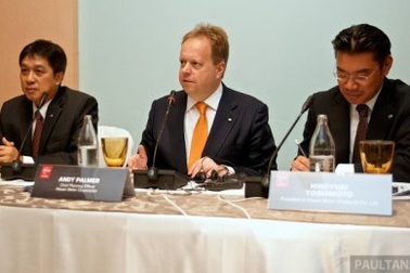 Nissan và Mitsubishi ngừng hợp tác sản xuất xe bán tải