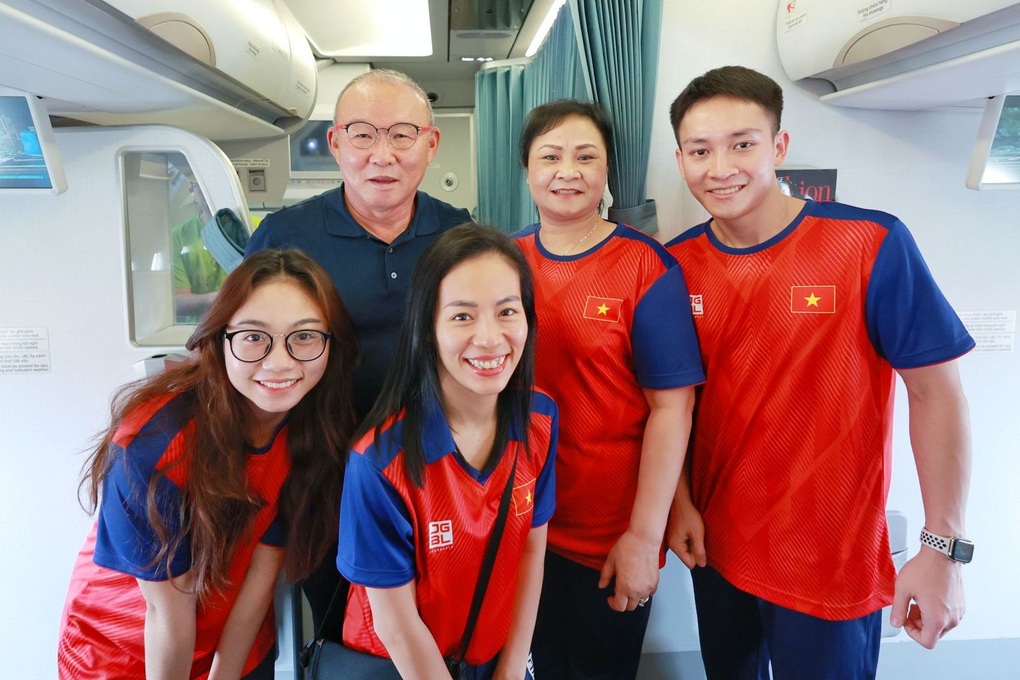 HLV Park Hang Seo sang Campuchia cổ vũ U22 Việt Nam đấu Thái Lan - 1 HLV Park Hang Seo sang Campuchia cổ vũ U22 Việt Nam đấu Thái Lan - 1