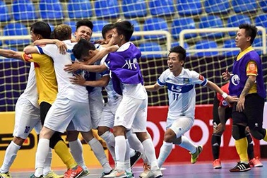 Thái Sơn Nam nhận huy chương đồng giải vô địch futsal châu Á 2015