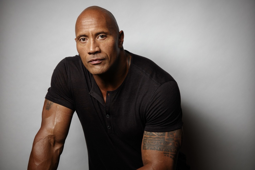 Dwayne Johnson muốn làm điệp viên James Bond tiếp theo - 1 Dwayne Johnson muốn làm điệp viên James Bond tiếp theo - 1