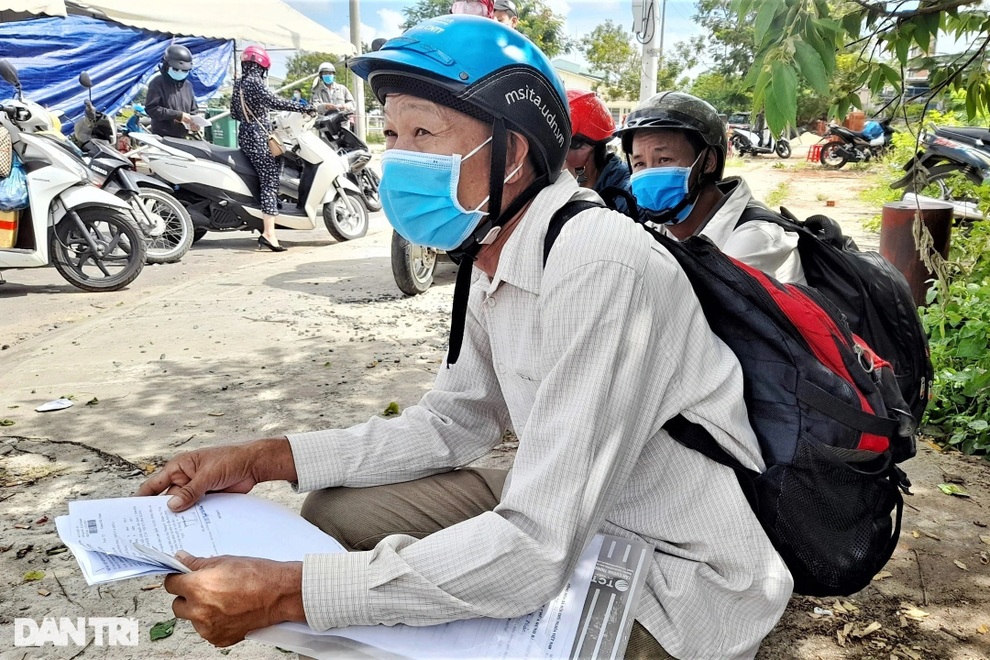 Trở lại làm việc, người lao động Quảng Nam ngậm ngùi với phí xét nghiệm - 5 Trở lại làm việc, người lao động Quảng Nam ngậm ngùi với phí xét nghiệm - 5