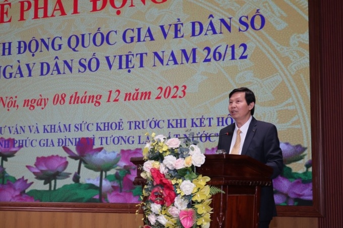 Phó Giám đốc Sở Y tế Hà Nội Trần Văn Chung phát biểu tại lễ phát động Tháng hành động quốc gia về dân số