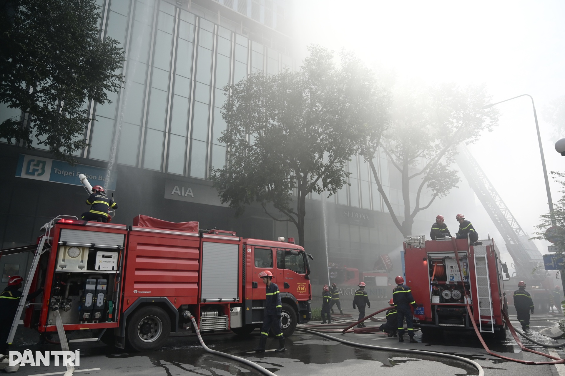 Hơn 1.300 người tham gia diễn tập chữa cháy tại tòa nhà ở trung tâm TPHCM - 1 Hơn 1.300 người tham gia diễn tập chữa cháy tại tòa nhà ở trung tâm TPHCM - 1