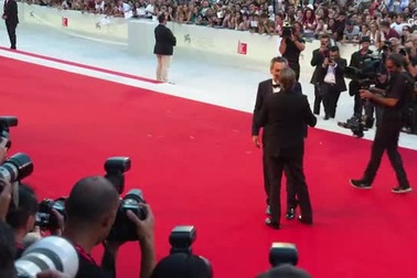 Nam diễn viên Joaquin Phoenix xuất hiện tại lễ công chiếu phim "Joker" ở LHP Venice