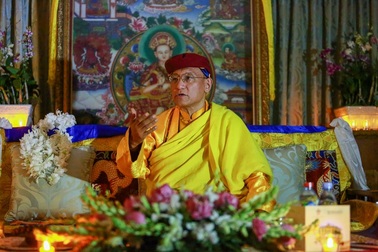 Pháp Vương Drukpa hưởng ứng Giờ Trái Đất tại TPHCM