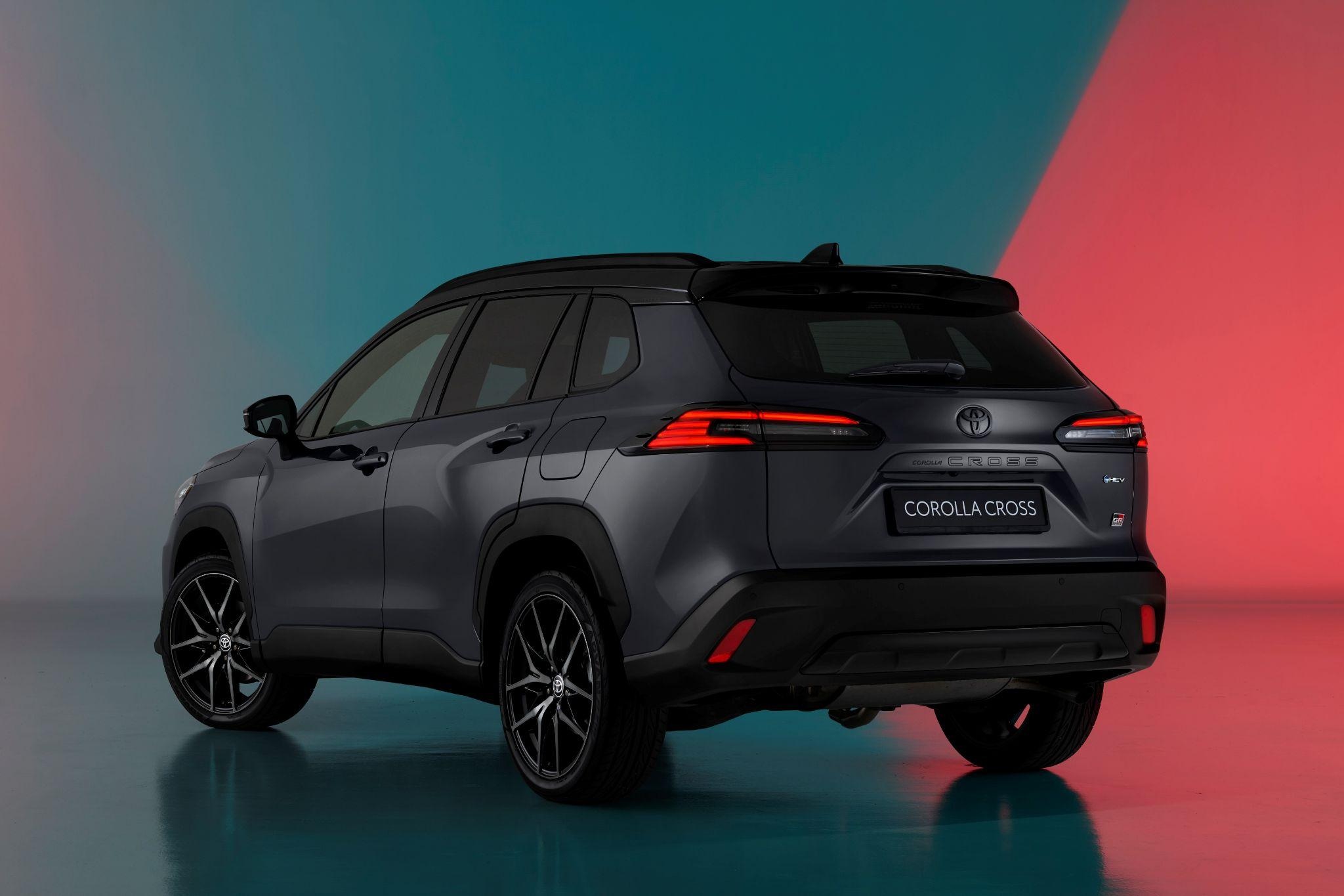 View - Toyota bổ sung Corolla Cross bản thể thao, dùng dàn treo "xịn" như Camry | Báo Dân trí