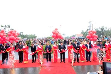 Khánh thành cầu đúc hẫng lớn nhất Việt Nam