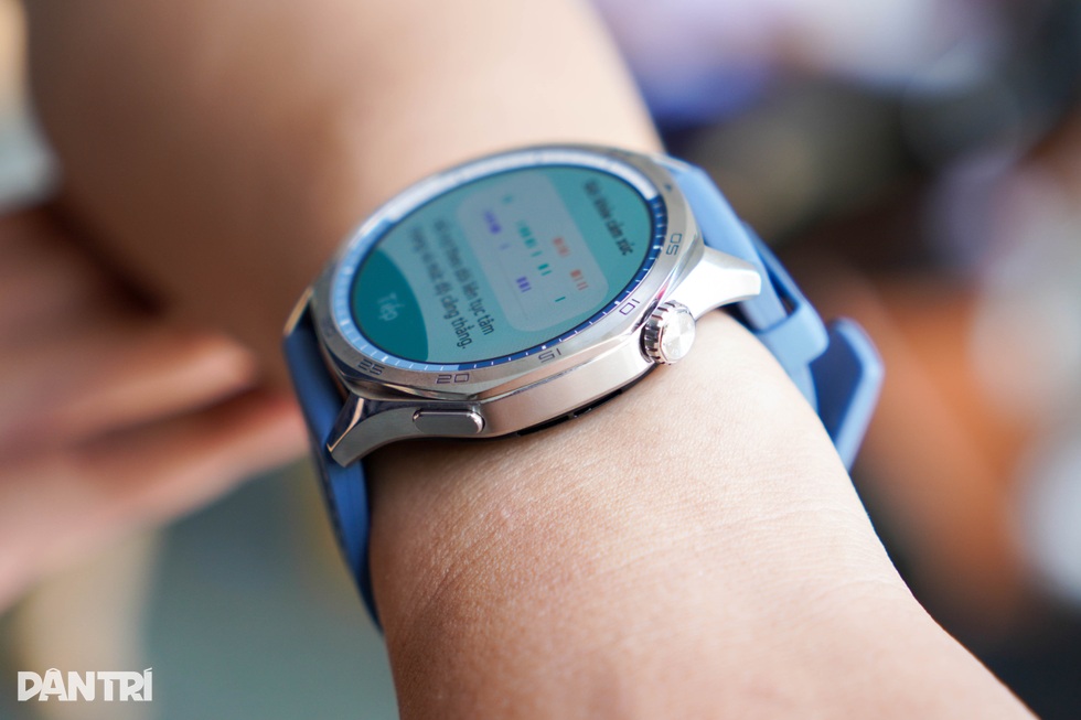 Cận cảnh Huawei Watch GT 5 vừa ra mắt tại Malaysia - 2 Cận cảnh Huawei Watch GT 5 vừa ra mắt tại Malaysia - 2