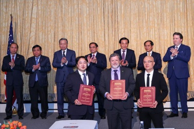 EMG Education hợp tác cùng UCI và Học viện Năng khiếu Tài năng toàn cầu