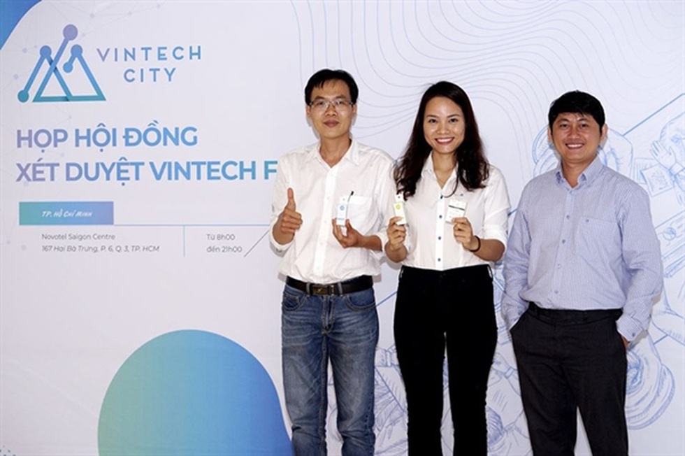 Tiến sĩ dược mỹ phẩm về nước, tiền kiếm được... sàn sàn bạn học ở lại Mỹ - 3 Tiến sĩ dược mỹ phẩm về nước, tiền kiếm được... sàn sàn bạn học ở lại Mỹ - 3