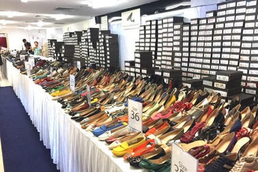 Còn 2 ngày nữa để mua hàng hiệu giảm giá của DAFC Private Sale.