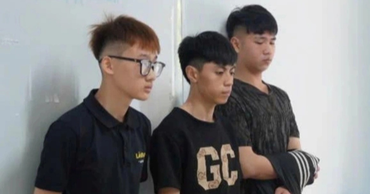 Khởi tố 21 đối tượng mang hung khí đuổi đánh nhau trên đường phố Đà Nẵng