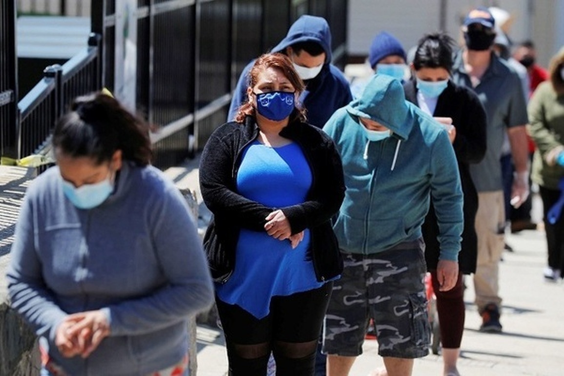 Covid-19 giúp 10 tỷ phú tài sản tăng gấp đôi, làm phụ nữ mất 800 tỷ USD - 1