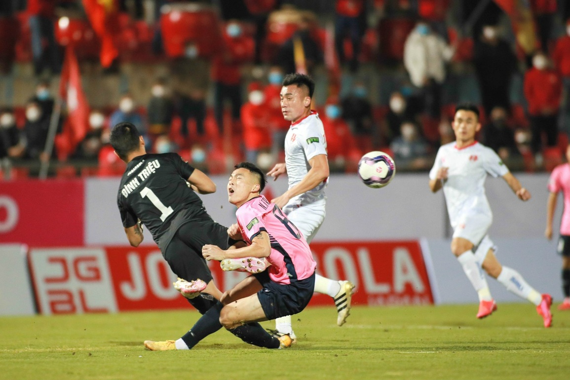 HL Hà Tĩnh thua đau CLB Hải Phòng ở phút 90 - 2 HL Hà Tĩnh thua đau CLB Hải Phòng ở phút 90 - 2