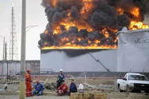 Số người chết trong vụ nổ nhà máy lọc dầu Venezuela tăng lên 39