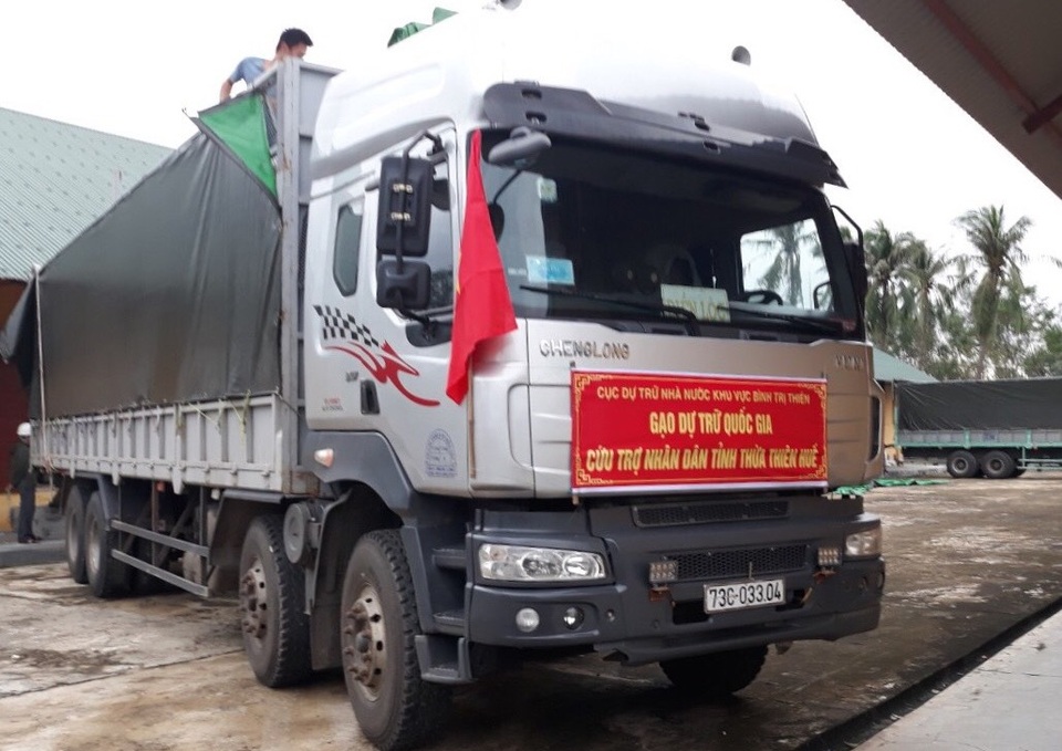 Phân bổ 1.000 tấn gạo và 4 tấn lương khô cho người dân vùng lũ - 4 Phân bổ 1.000 tấn gạo và 4 tấn lương khô cho người dân vùng lũ - 4