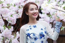 Nhã Phương xin lỗi BTC Mai Vàng vì scandal "cướp sóng" cầu hôn của Trường Giang