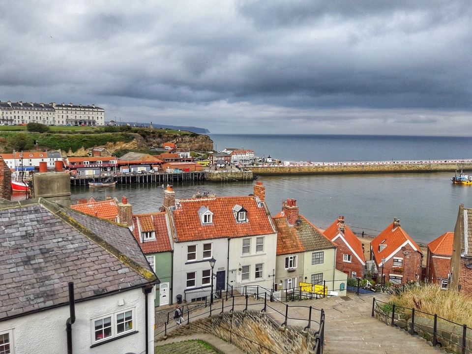 Vì sao bạn nên tới thăm thị trấn nhỏ xinh Whitby ít nhất một lần? - 1 Vì sao bạn nên tới thăm thị trấn nhỏ xinh Whitby ít nhất một lần? - 1