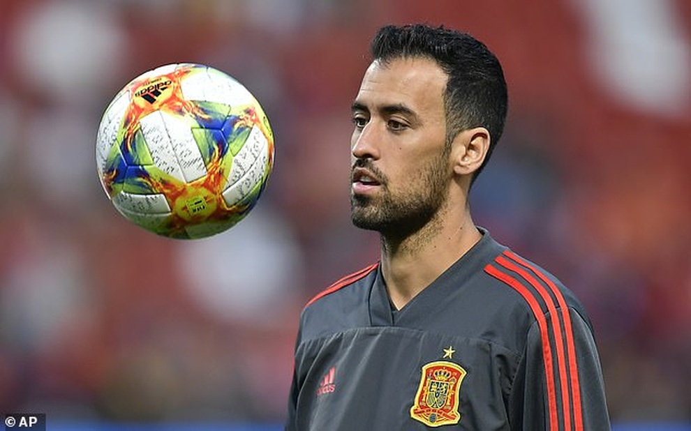 Đón cú sốc từ Busquets, Tây Ban Nha bổ sung thêm cầu thủ dự Euro 2020 - 1 Đón cú sốc từ Busquets, Tây Ban Nha bổ sung thêm cầu thủ dự Euro 2020 - 1