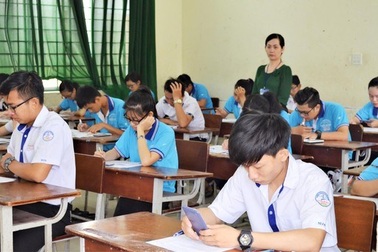 Trường đại học tuyển sinh hệ cao đẳng: Phải kiên quyết “tuýt còi”