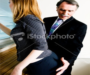 Sếp nữ bị quấy rối tình dục nhiều hơn?