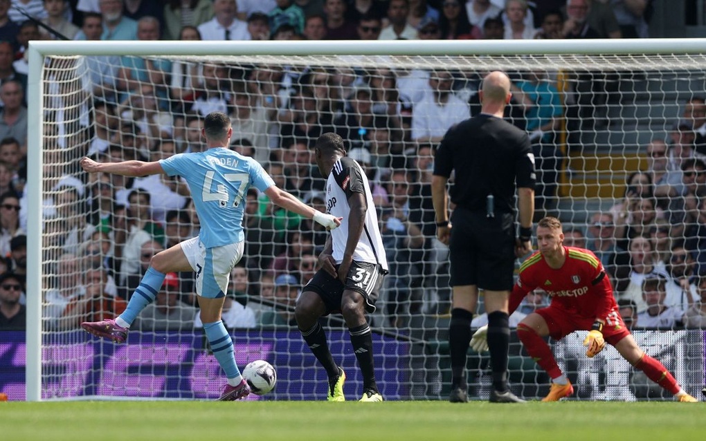 Man City chiếm ngôi đầu bảng, gây áp lực cho Arsenal - 2