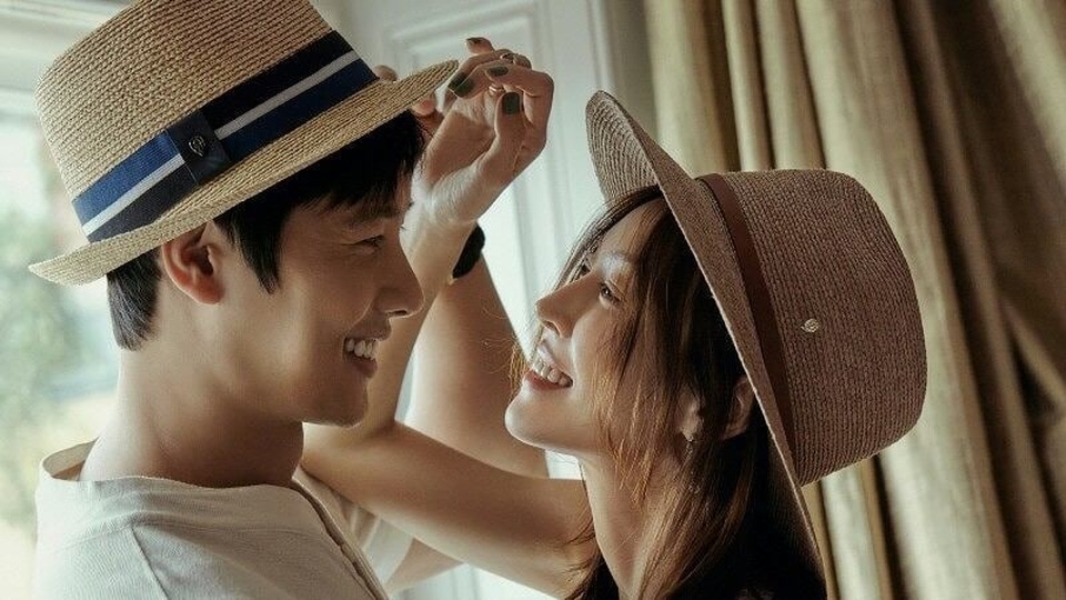 Chồng của ác nữ Kim So Yeon gửi quà đến trường quay tặng vợ - 8 Chồng của ác nữ Kim So Yeon gửi quà đến trường quay tặng vợ - 8