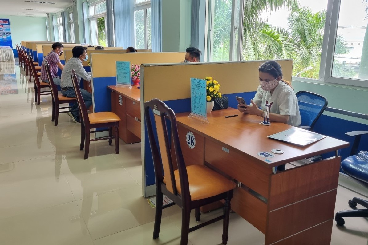 Nóng chuyện cần 100.000 tỷ đồng tăng lương trong tuần qua - 6 Nóng chuyện cần 100.000 tỷ đồng tăng lương trong tuần qua - 6