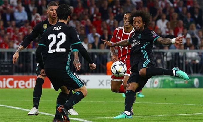 Cú vô lê gỡ hòa của Marcelo giúp Real khởi đầu cuộc ngược dòng. Ảnh: Reuters