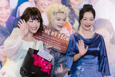 NSƯT Chiều Xuân bật khóc khi xem phim của con gái út Hồng Khanh