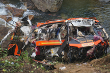 Vụ lật xe khách ở Đà Nẵng: "Tôi thấy tiếng ầm lớn rồi ô tô lộn mấy vòng"