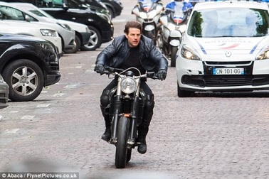 Tom Cruise trẻ trung tại trường quay "Nhiệm vụ bất khả thi" phần 6