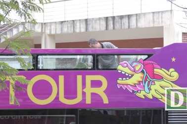 Cận cảnh xe buýt 2 tầng mui trần sẽ đón những "người hùng" U23 Việt Nam