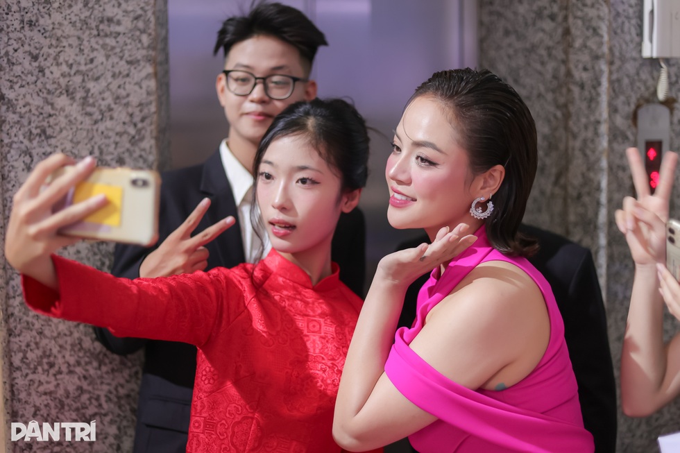 My Sói Thu Quỳnh không còn thích trai hư, từng nhận cát-xê 90.000 đồng - 5 My Sói Thu Quỳnh không còn thích trai hư, từng nhận cát-xê 90.000 đồng - 5
