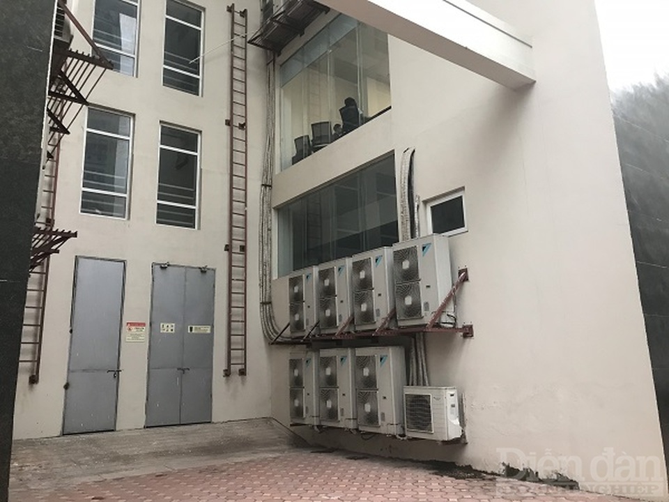 Hà Nội: Nhà tái định cư 4A Tạ Quang Bửu bỏ hoang hơn một thập kỷ - 3 Hà Nội: Nhà tái định cư 4A Tạ Quang Bửu bỏ hoang hơn một thập kỷ - 3
