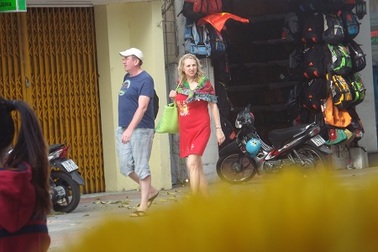 Hình ảnh “phố Tây” Nha Trang trước thời khắc giao thừa