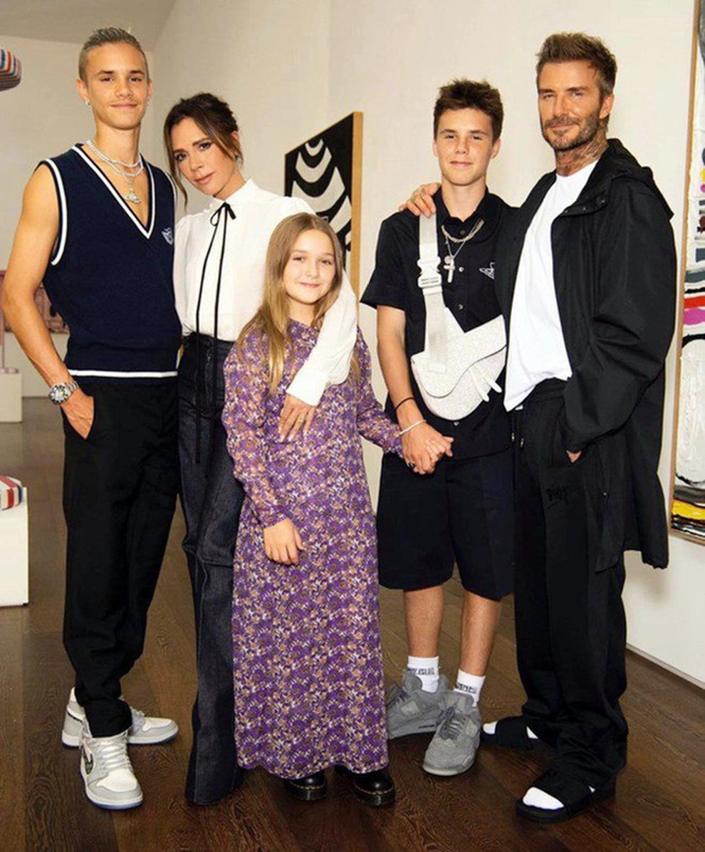 Công chúa út Harper nhà Beckham phổng phao và xinh đẹp - 11 Công chúa út Harper nhà Beckham phổng phao và xinh đẹp - 11