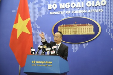 Khôi phục dần hoạt động qua lại tại các cửa khẩu với Trung Quốc