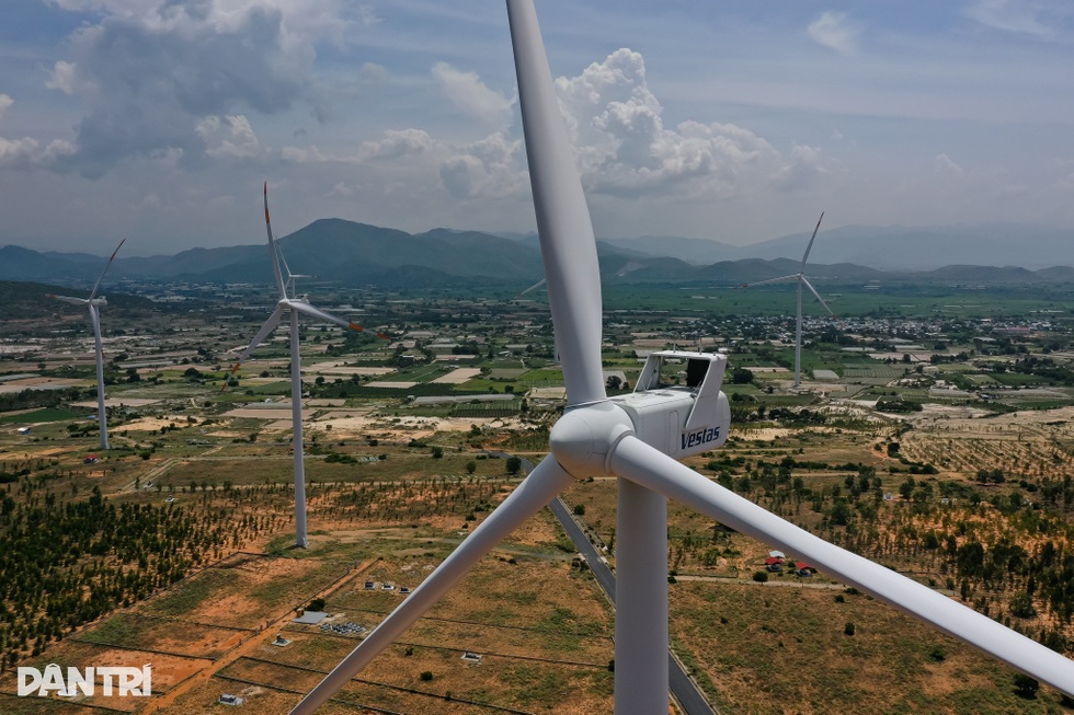 Giấc mơ điện xanh phủ bóng xám: Gỡ vướng ra sao? - 5 Giấc mơ điện xanh phủ bóng xám: Gỡ vướng ra sao? - 5