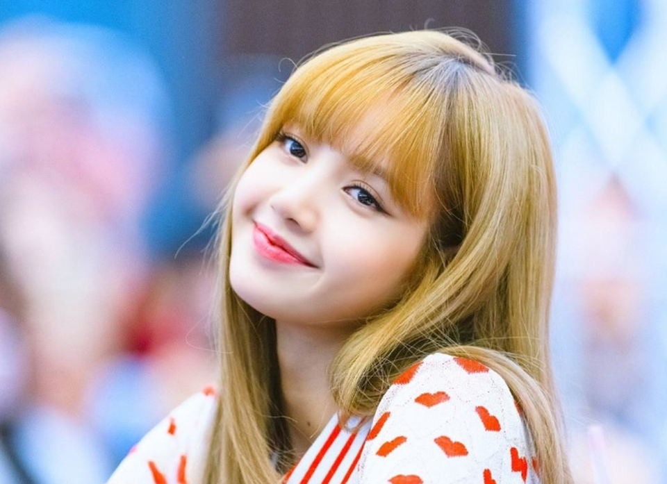 Lisa của BlackPink bị quản lý cũ lừa gần 20 tỉ đồng - 1 Lisa của BlackPink bị quản lý cũ lừa gần 20 tỉ đồng - 1
