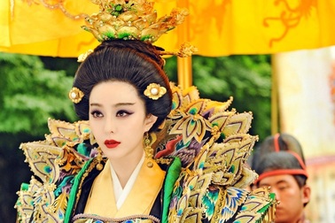 Hình ảnh quyền uy của "Võ Tắc Thiên" Phạm Băng Băng trong tập phim mới