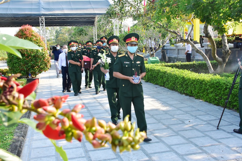 Quy tập 31 hài cốt liệt sĩ quân tình nguyện Việt Nam hy sinh tại Lào - 3 Quy tập 31 hài cốt liệt sĩ quân tình nguyện Việt Nam hy sinh tại Lào - 3