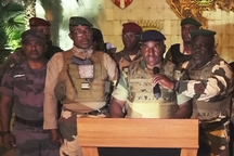 Sĩ quan quân đội Gabon tuyên bố đảo chính