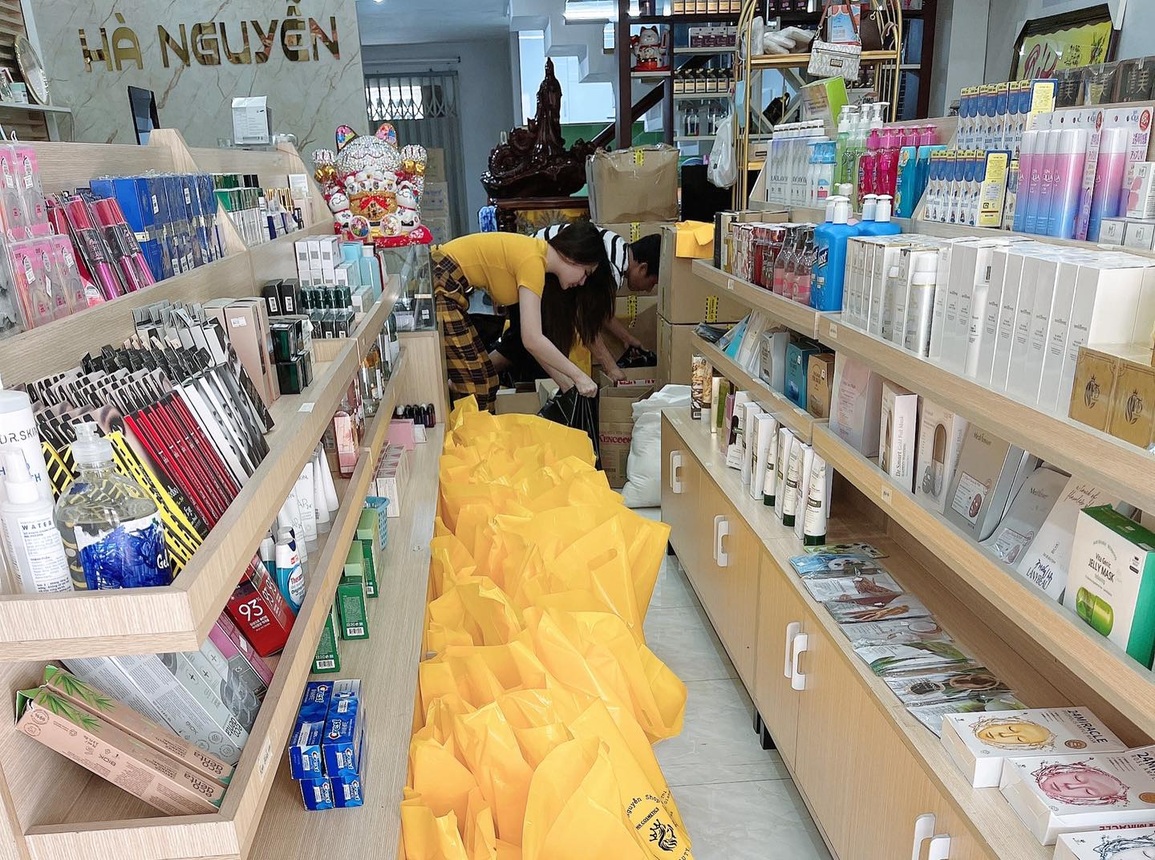 Hà Nguyễn Shop - nơi phái đẹp gửi gắm niềm tin - 2 Hà Nguyễn Shop - nơi phái đẹp gửi gắm niềm tin - 2