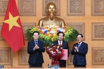 Thứ trưởng Thường trực Bộ Nội vụ Đỗ Thanh Bình nhận quyết định bổ nhiệm