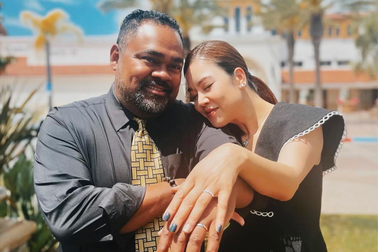 Thu Phương nhận lời cầu hôn của bạn trai sau hơn 10 năm "sống thử"