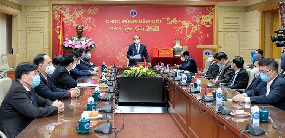 Thủ tướng: Ngành y tế, nhiều đơn vị chấp nhận thiệt thòi, rủi ro - 2 Thủ tướng: Ngành y tế, nhiều đơn vị chấp nhận thiệt thòi, rủi ro - 2