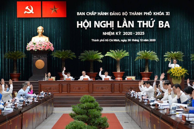 TP.HCM tăng cường chia sẻ, hỗ trợ nhân dân và doanh nghiệp, các cán bộ chiến sĩ vượt qua Covid-19 - Ảnh 2.